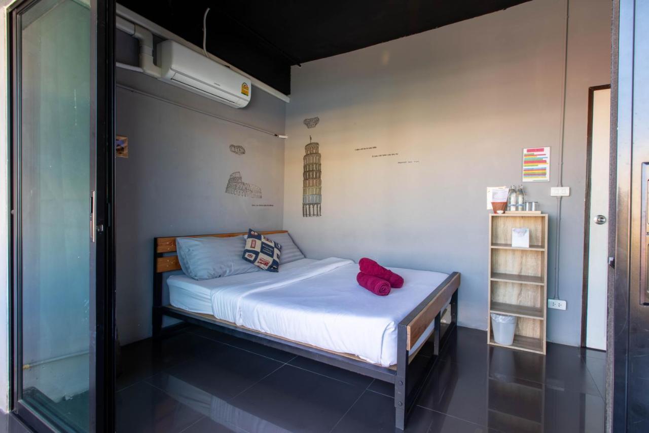 La Belle Nuit House Hostel Chiang Mai Exterior photo